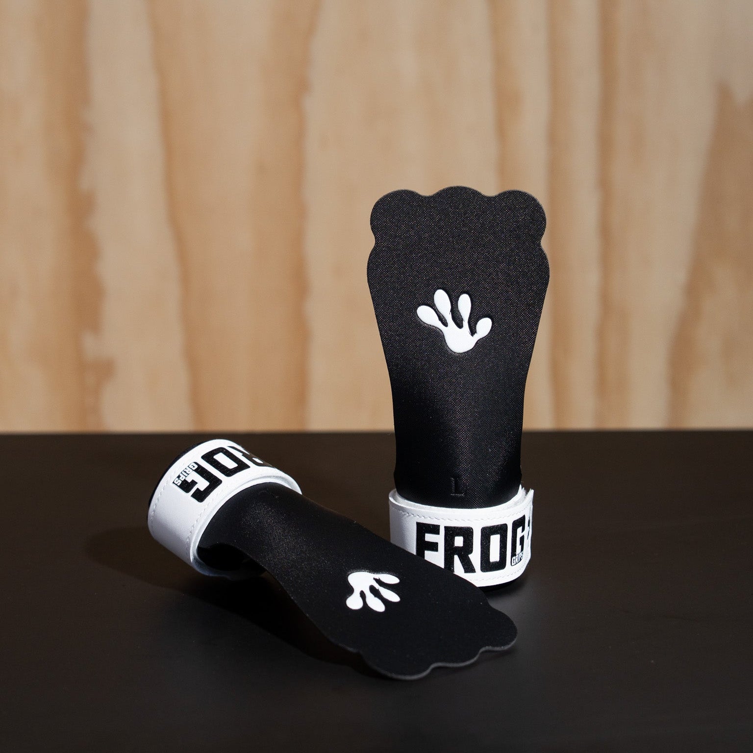 Frog Grips Base Chalk-Ready Gymnastic Grips – HD – Frog Grips