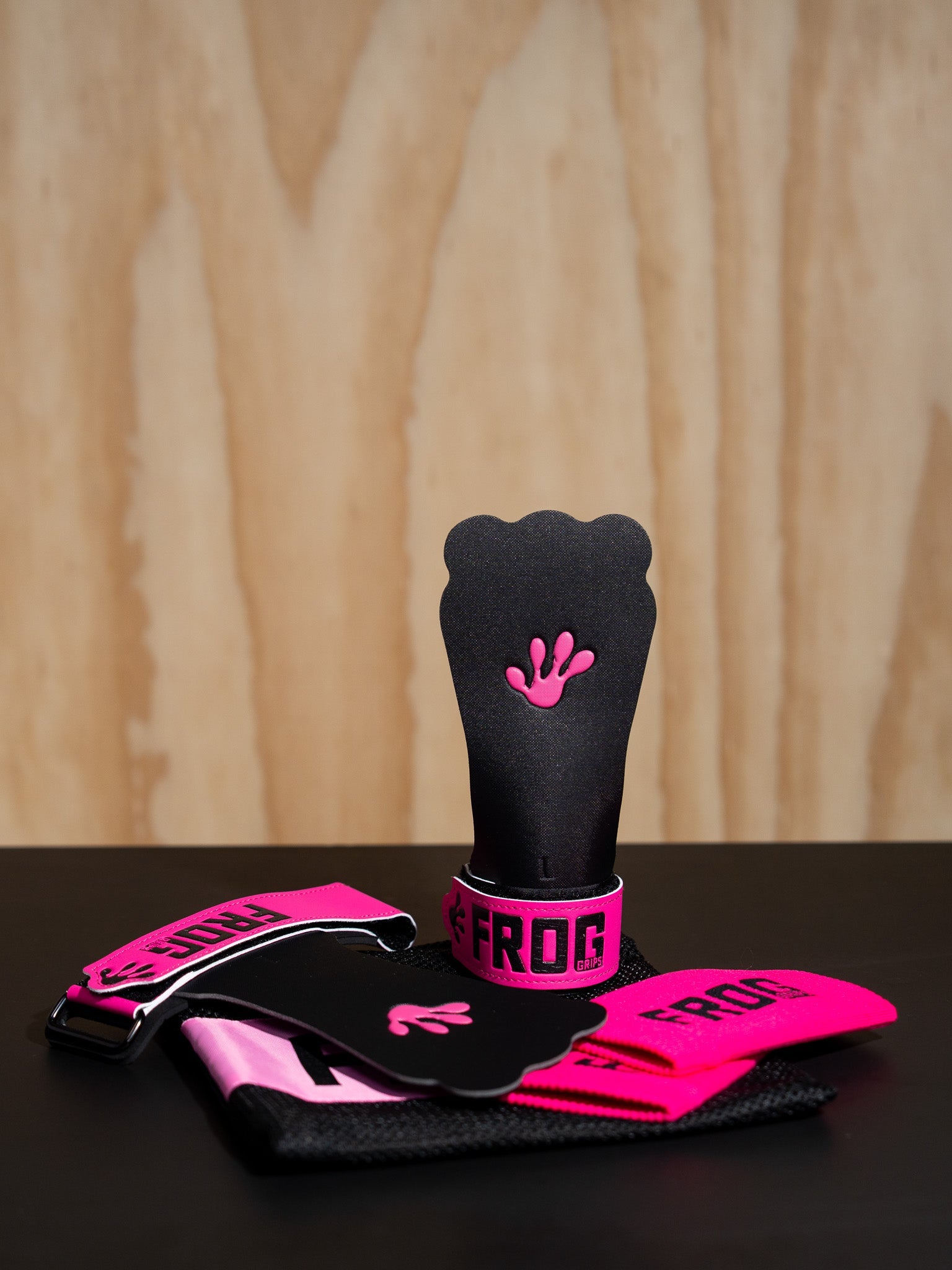 ♡Bc右1016 未使用保管品 FROG GRIPS グリップ ピンク Frog Grips Base Chalk-Ready Gymnastic Grips - HD – Frog Grips