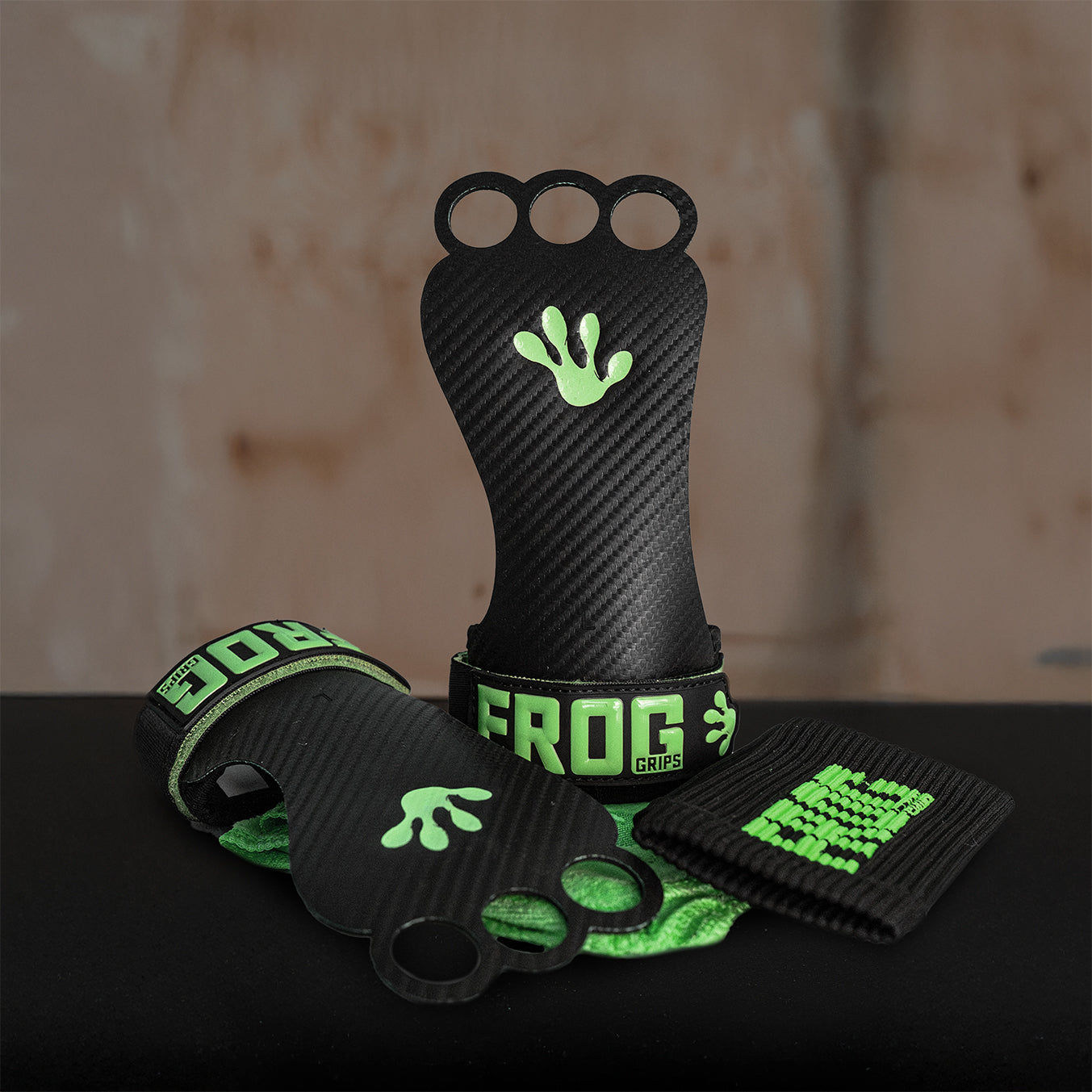 Frog Grips Elite Fingerhole Chalkless Gymnastic Grips – Frog Grips